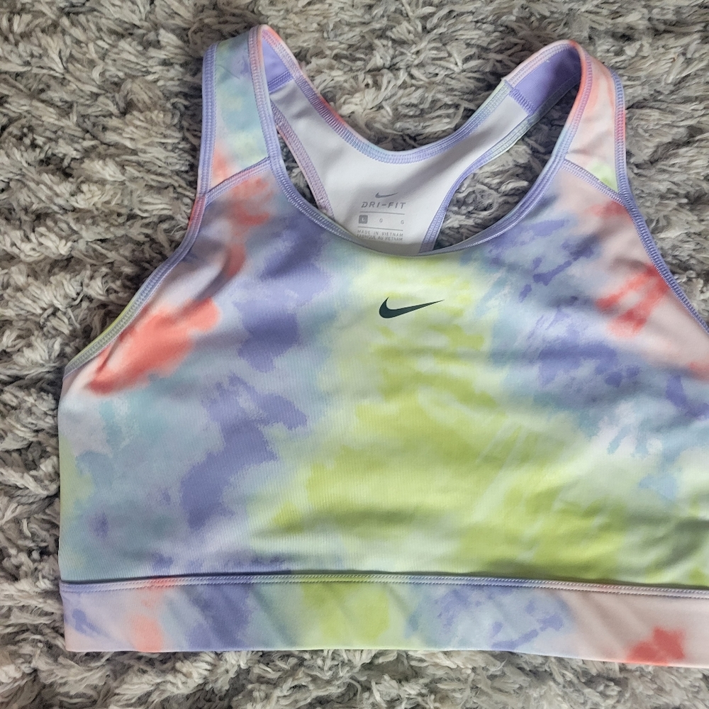 Nike girls sports bra